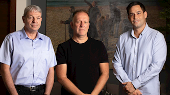 אריאל רוטר, עמיר בירם ושלמה גוטמן, צילום: שרון גבאי